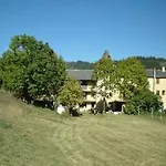 Chateau De Bed & Breakfast 3*